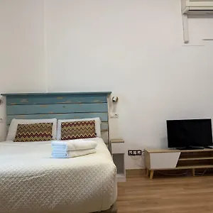 Appartement Lovely In The Heart Of Free Swimming Pool, Málaga